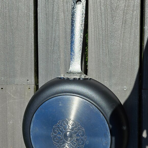 NEW Alessi "Dressed" Frying Pan in Aluminum with Non-Stick Coating - Picture 1 of 8
